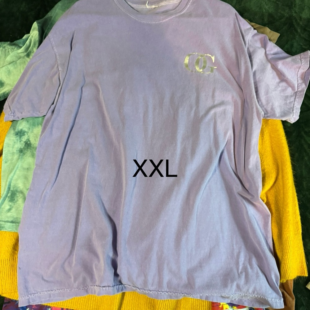 XXL bundle of 4 shirts
